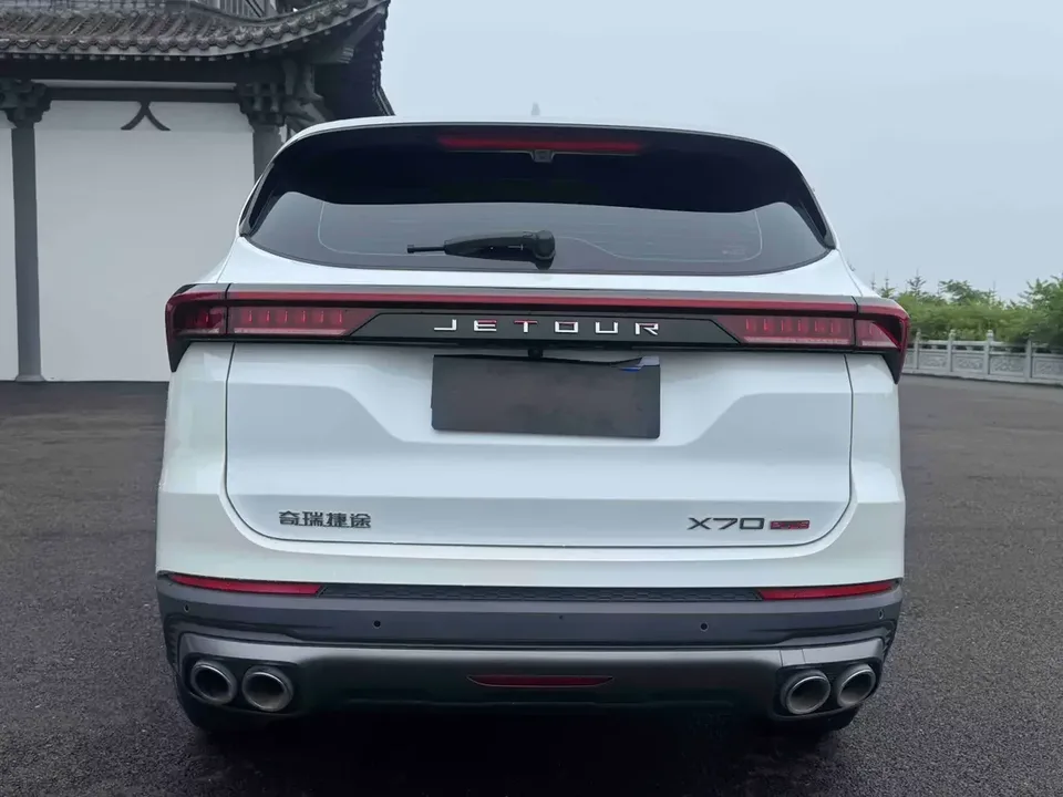 Jetour Jietu X70 PLUS Jietu X70 PLUS 2022 1.5T CVT 7-seater 2022 — thumbnail 2