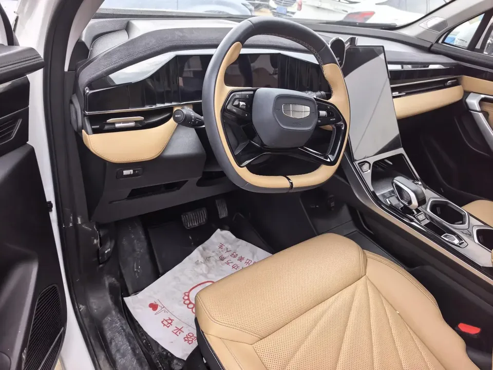Geely Atlas L Boyue L 2023 1.5TD DCT Premium 2023 — thumbnail 3