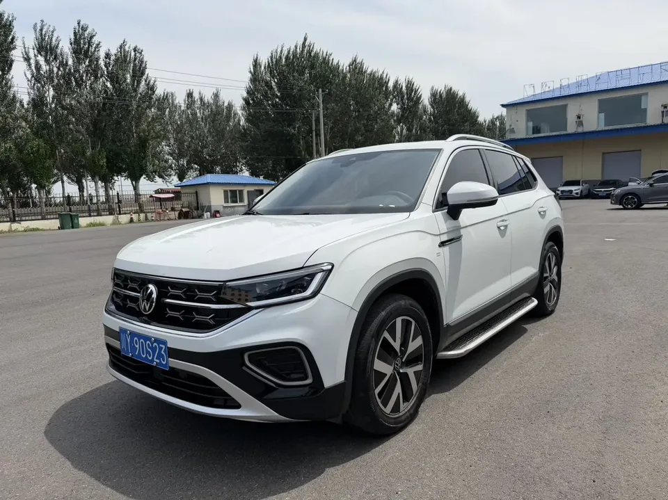 Volkswagen Tayron Tanyue 2023 280TSI 2WD Luxury Plus Advanced Edition 2023 — photo 1, buy with delivery to Moscow