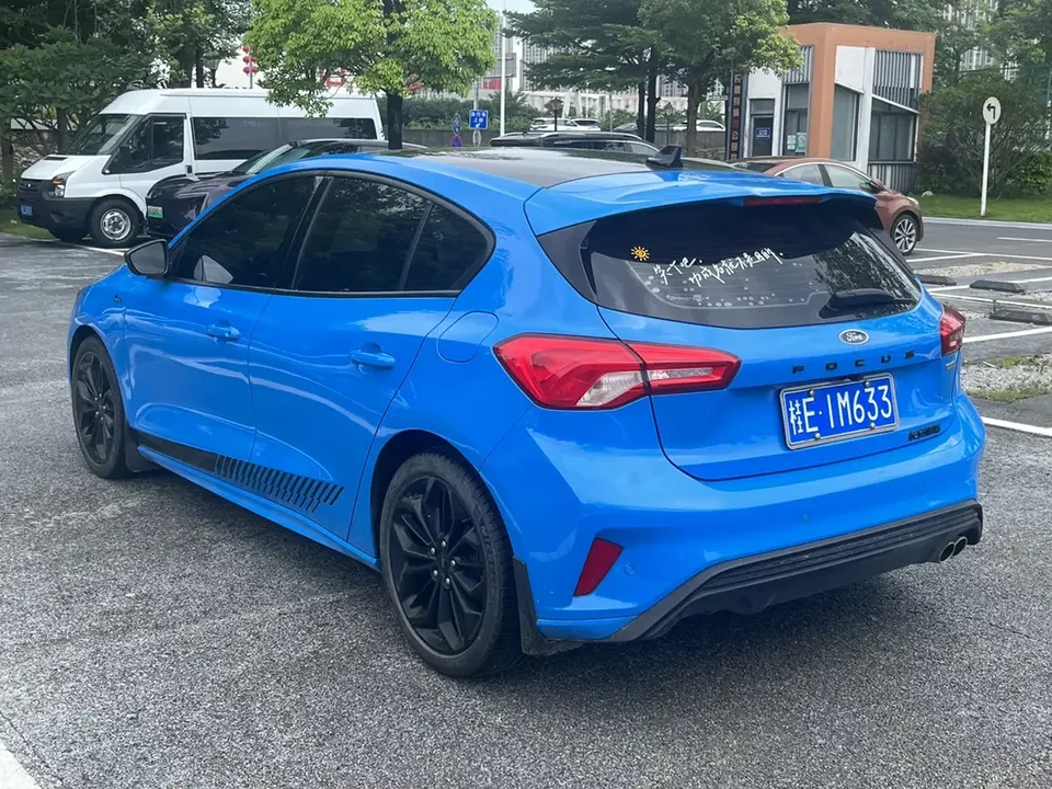 Ford Focus fox 2022 Hatchback EcoBoost 180 Automatic S Edition 2022 — thumbnail 2