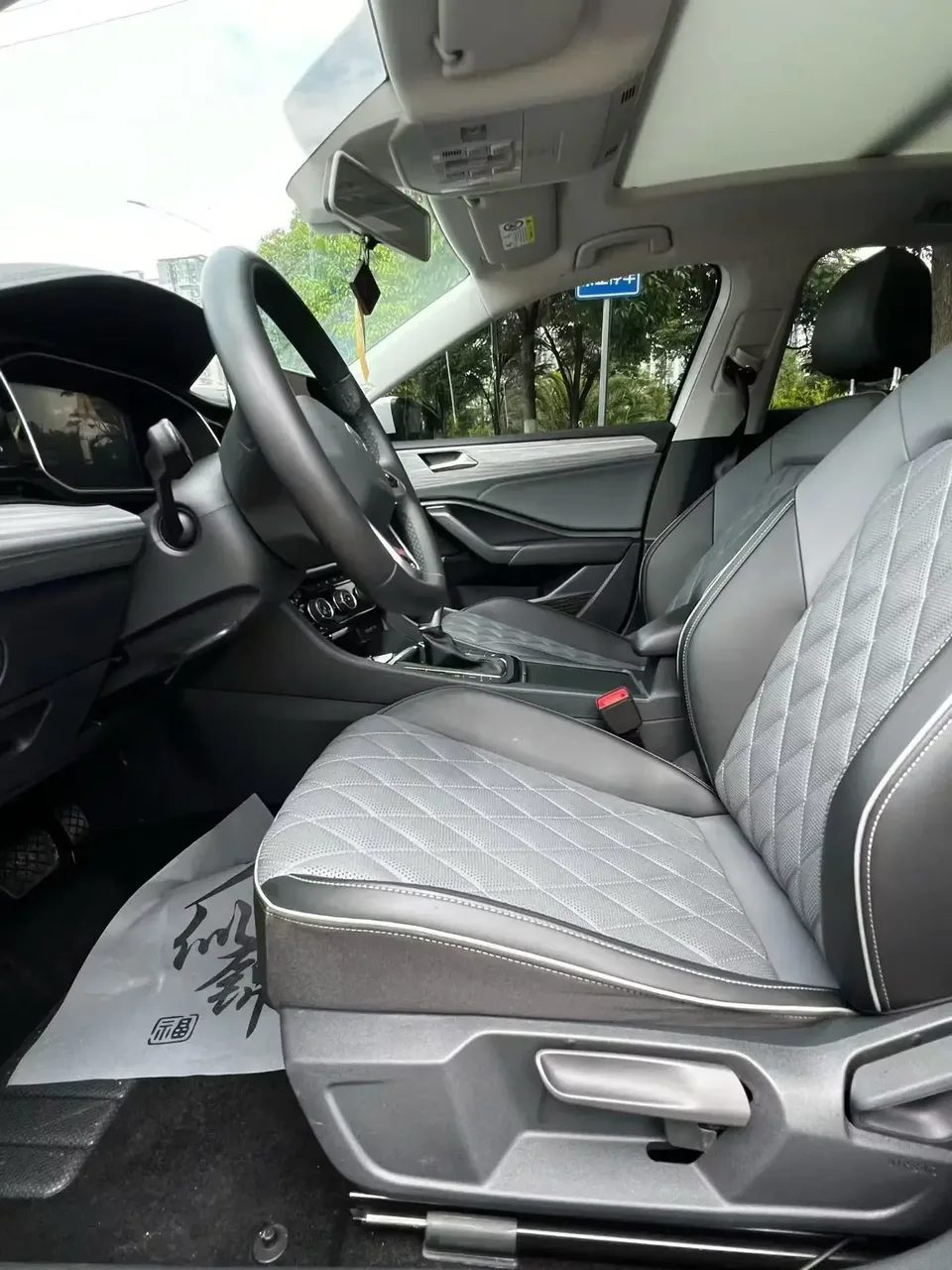 Volkswagen Sagitar Sagitar 2023 300TSI DSG Beyond Edition 2024 — thumbnail 3