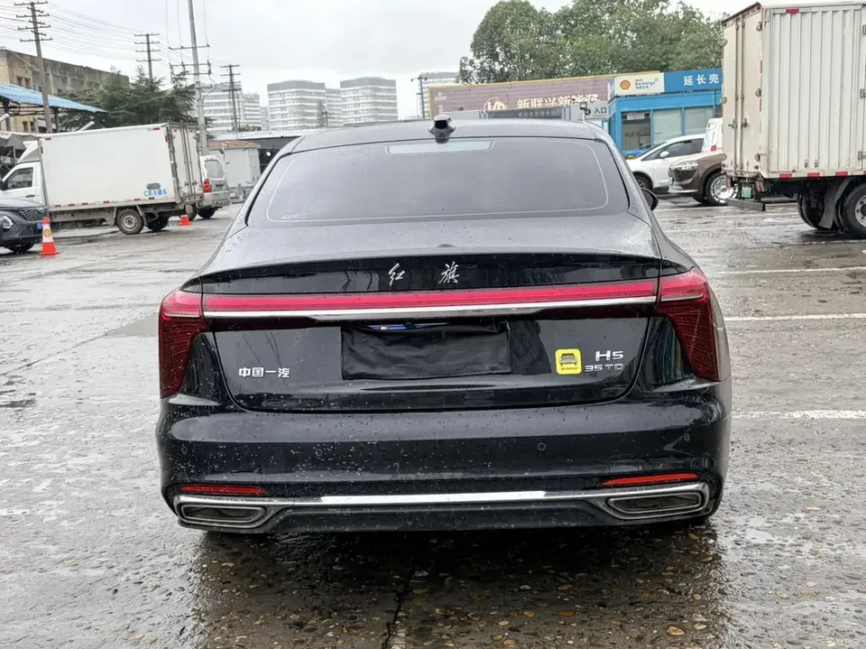 Hongqi H5 Hongqi H5 2024 1.5T DCT Flagship Edition 2024 — миниатюра 2