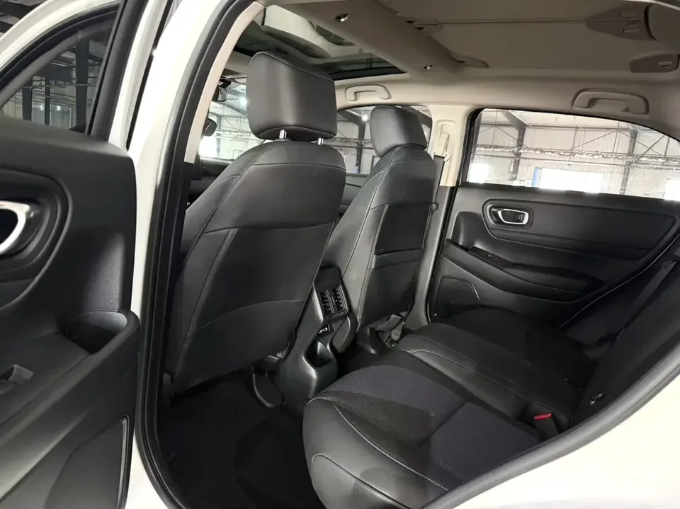 Honda VEZEL Binzhi 2023 1.5L CVT Pioneer Edition 2023 — thumbnail 4