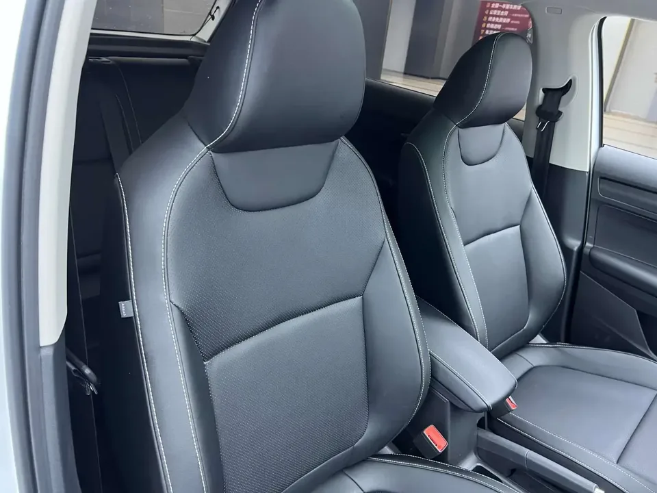 Skoda Comek Comek 2023 Modified 1.5L Automatic Comfort Edition 2023 — thumbnail 5