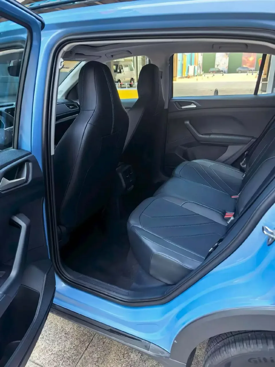 Volkswagen Tharu tuyue 2025 New 300TSI Ruixiang Edition 2024 — thumbnail 3
