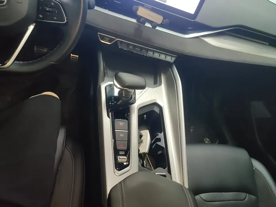 Geely Preface Xing Rui 2024 2.0T Xiaohan Edition 2024 — thumbnail 3