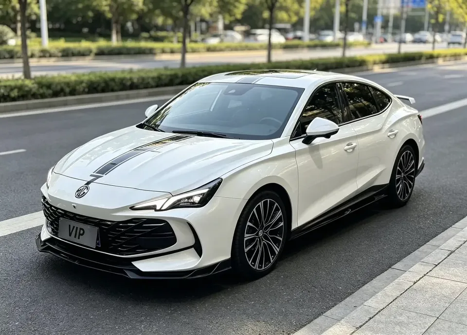 MG 7 MG7 2023 1.5T DCT Comfort Edition 2023 — фото 1, купить с доставкой в Москву