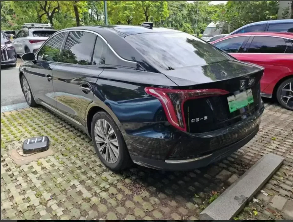 Hongqi E-QM5 Hongqi E-QM5 2024 620KM PLUS 2024 — thumbnail 4