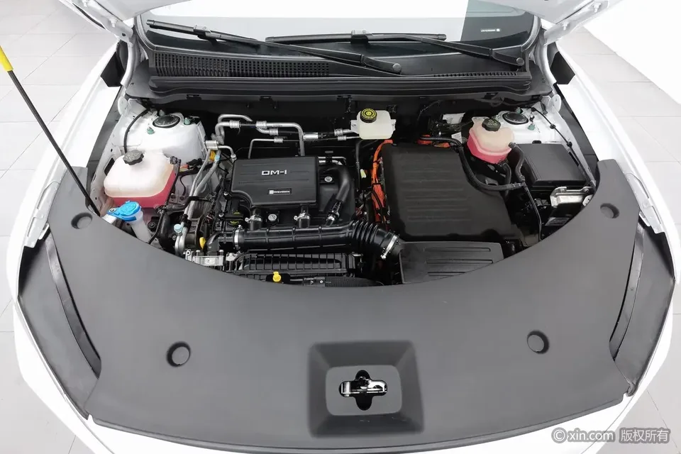 BYD Song Pro DM Song Pro DM 2025 Second generation intelligent driving version DM-i 75KM leading model 2025 — thumbnail 2