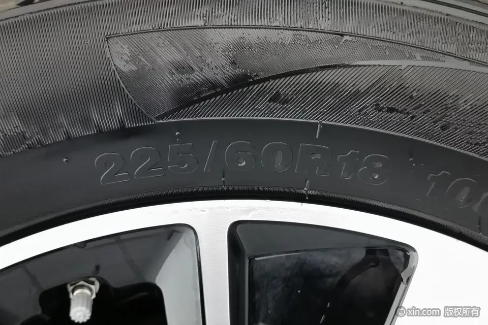 BYD Song Pro DM Song Pro DM 2025 Second generation intelligent driving version DM-i 75KM leading model 2025 — thumbnail 3