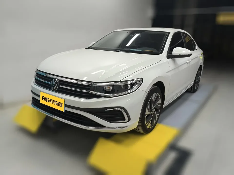 Volkswagen Bora Bora 2025 200TSI DSG Joy Travel PRO Edition 2025 — photo 1, buy with delivery to Moscow