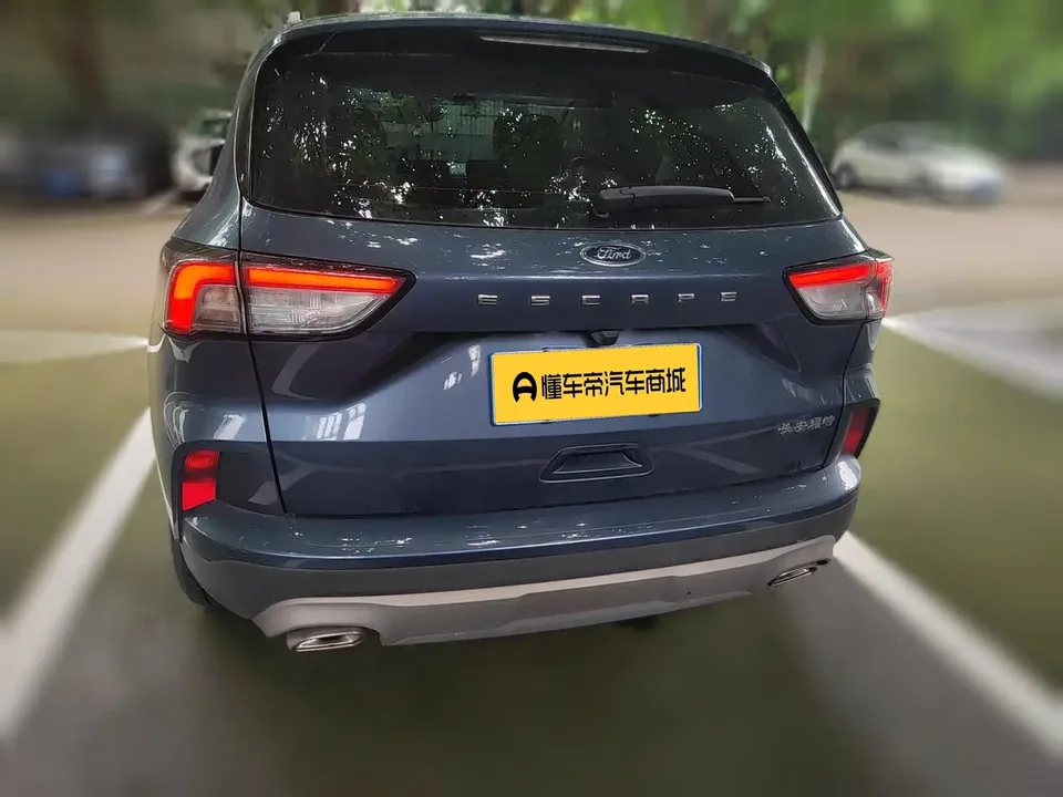 Ford Escape Ruiji 2024 EcoBoost 245 2WD Leisure Edition 2024 — thumbnail 2