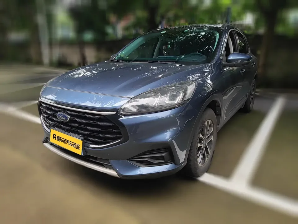 Ford Escape Ruiji 2024 EcoBoost 245 2WD Leisure Edition 2024 — photo 1, buy with delivery to Moscow