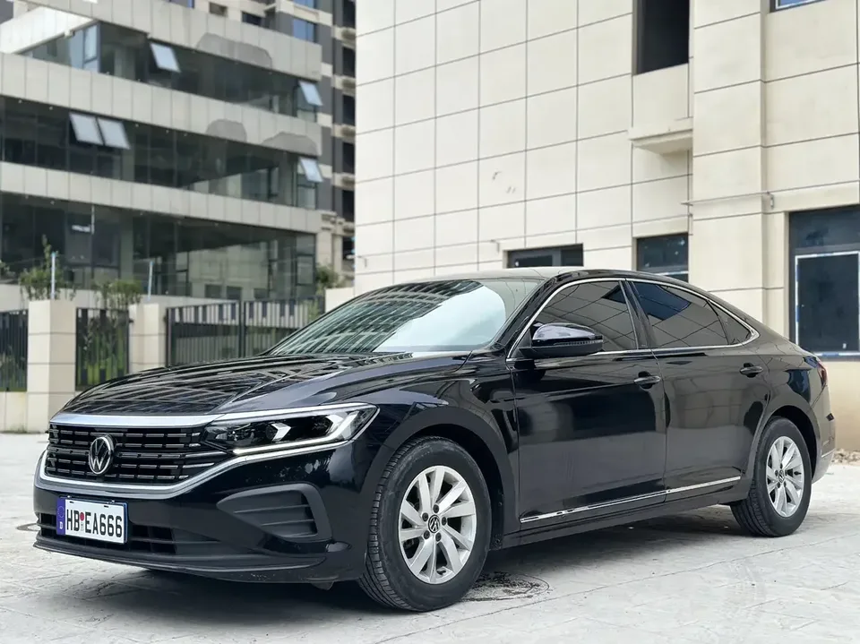 Volkswagen Passat Passat 2022 280TSI Business Edition 2022 — photo 1, buy with delivery to Moscow