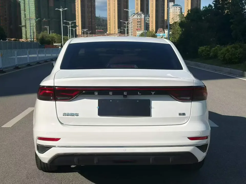 Geely Emgrand emgrand 2026 4 Million Commemorative Edition 1.5L CVT Flying Model 2026 — thumbnail 2