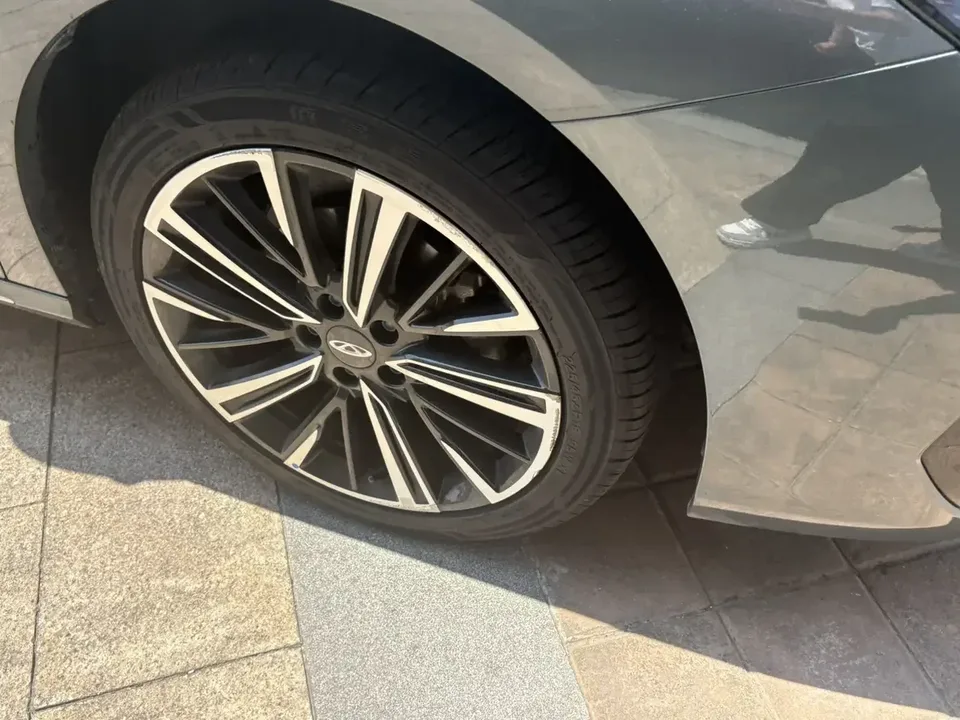 Chery Arrizo 8 PRO Arrizo 8 PRO 2025 1.6T DCT Standard Model 2025 — thumbnail 3
