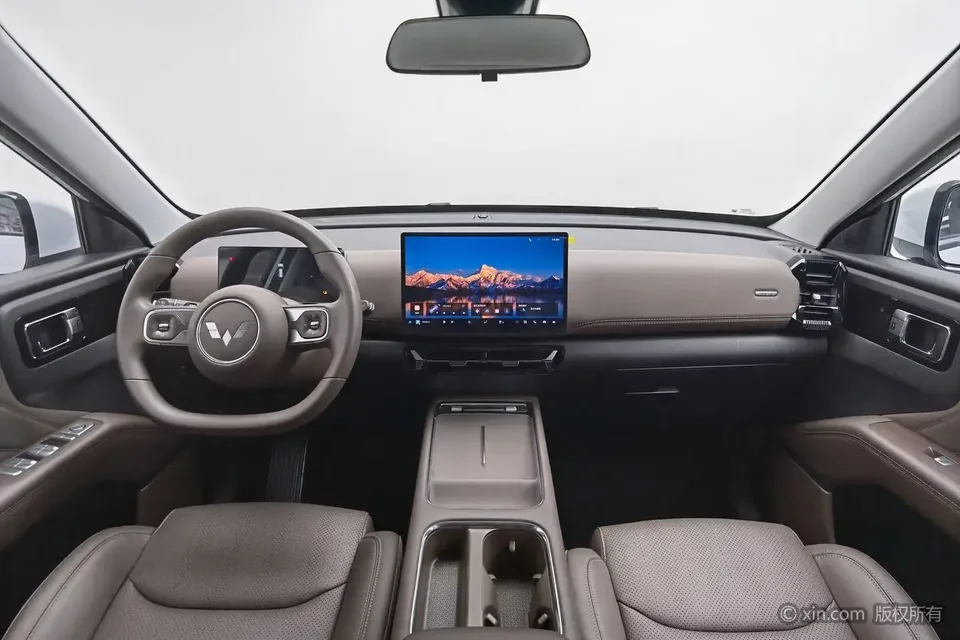 Wuling Starlight 560 PHEV Starlight 560 PHEV 2026 125km Luxury 2025 — thumbnail 3