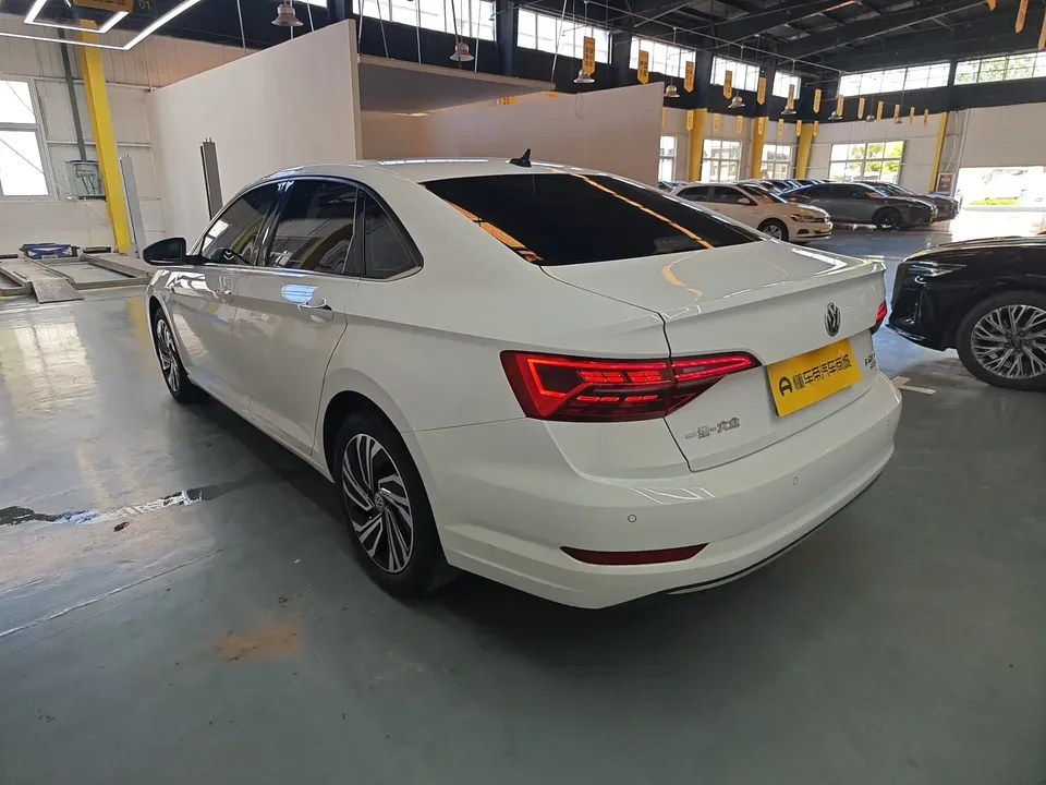 Volkswagen Sagitar Sagitar 2021 280TSI DSG Beyond Edition 2022 — thumbnail 4
