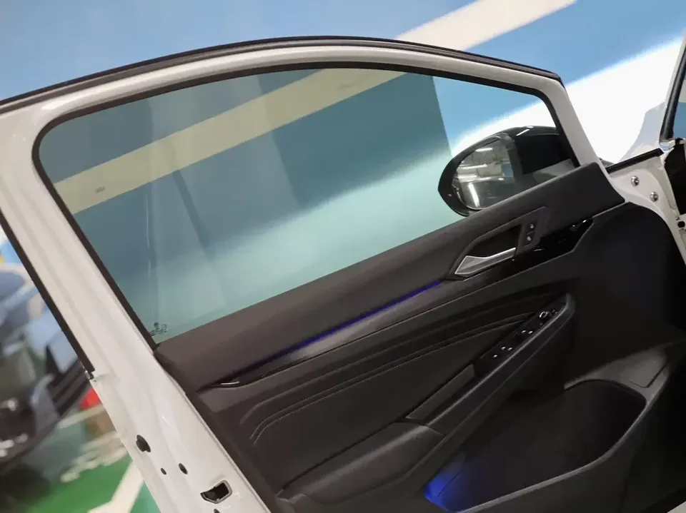 Volkswagen Golf golf 2023 280TSI DSG R-Line 2024 — thumbnail 3