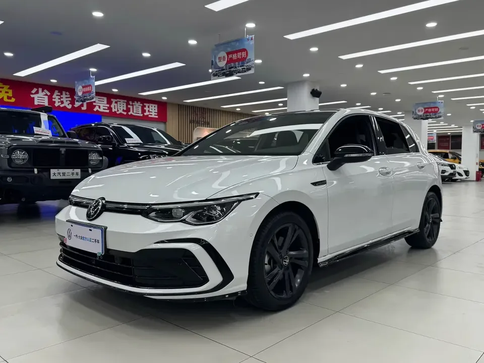 Volkswagen Golf golf 2021 280TSI DSG R-Line 2022 — photo 1, buy with delivery to Moscow