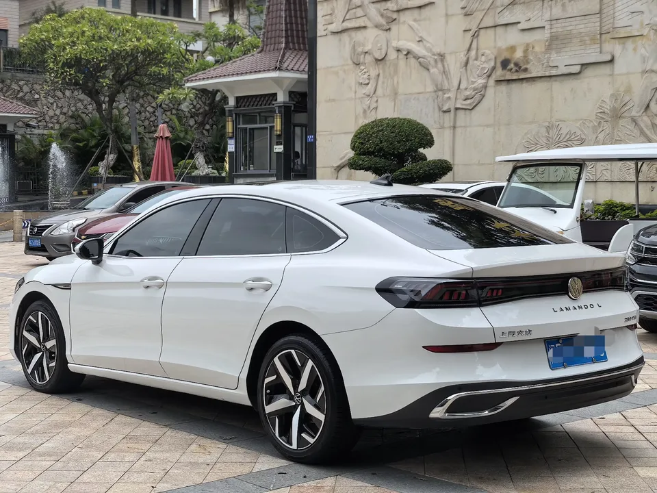Volkswagen Lamando Lingdu 2022 Lingdu L 280TSI DSG Cool Edition 2022 — thumbnail 4