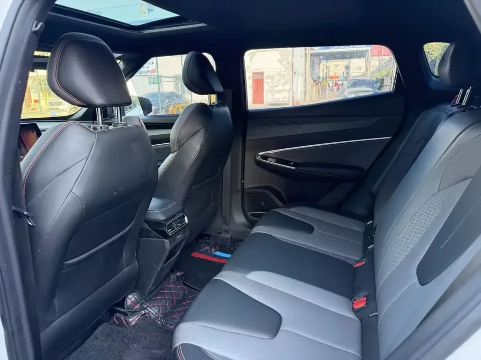 Geely Atlas Boyue 2024 1.5TD Dragon Edition 2024 — thumbnail 3