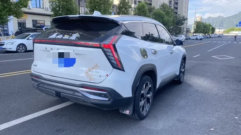 Geely Atlas L Boyue L 2023 1.5TD DCT Honor Edition 2023 — thumbnail 2