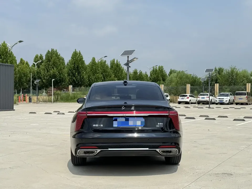 Hongqi H5 Hongqi H5 2025 1.5T DCT Flagship Edition 2025 — thumbnail 2