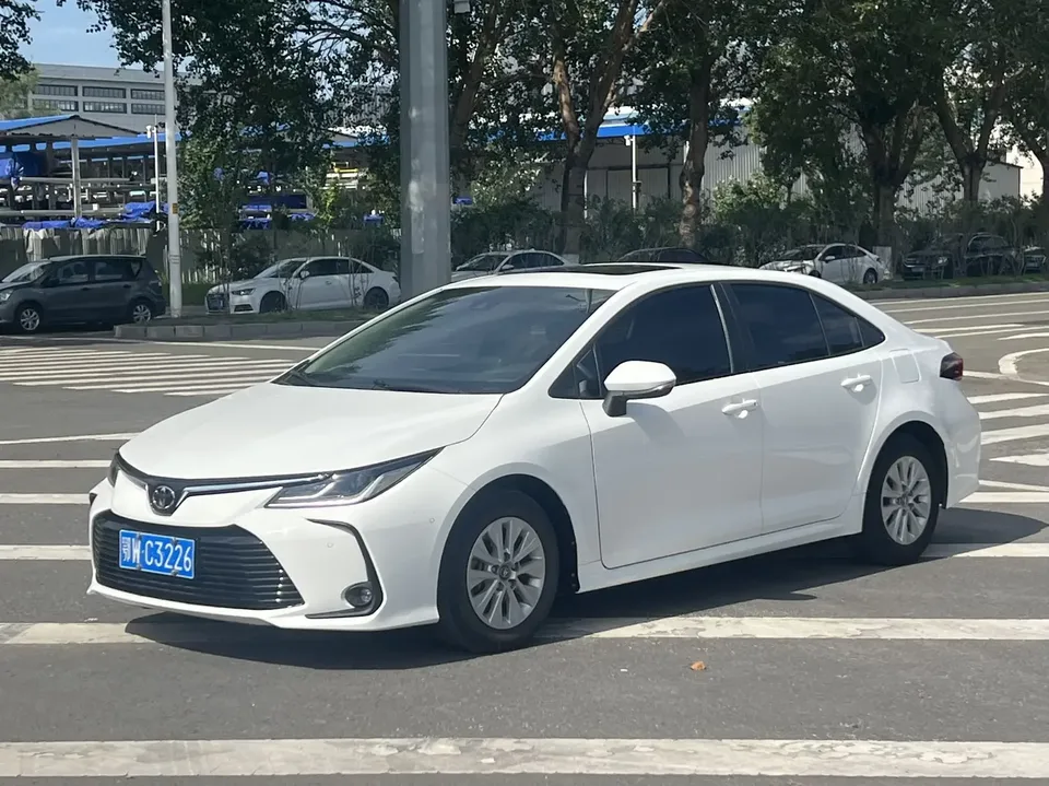 Toyota Corolla Corolla 2023 1.5L CVT Elite Edition 2023 — photo 1, buy with delivery to Moscow