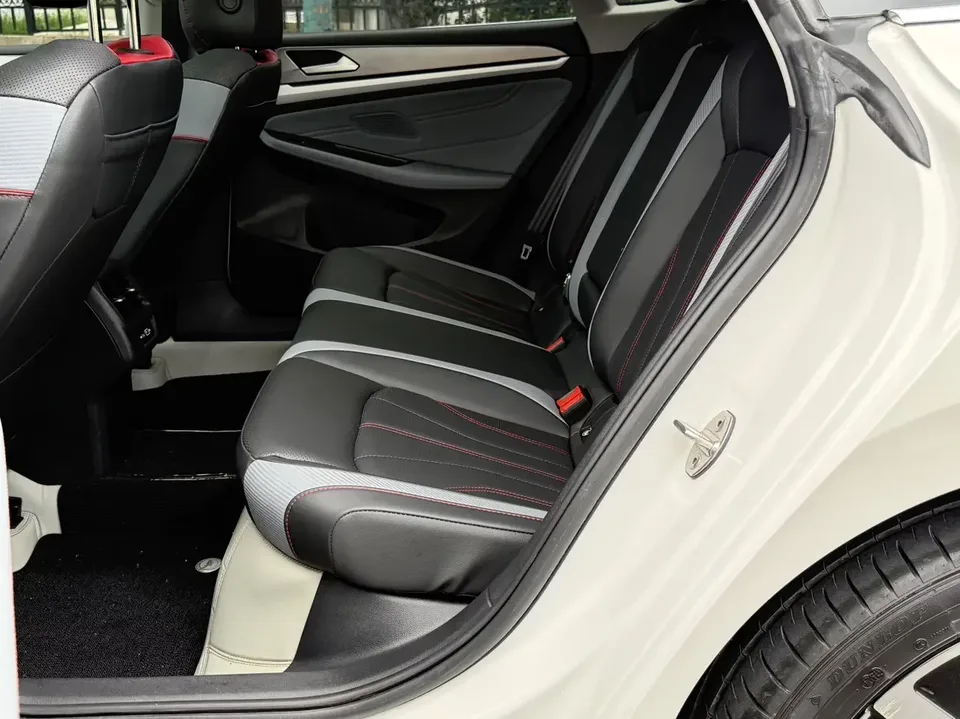 Volkswagen Lamando Lingdu 2022 Lingdu L 280TSI DSG Hot Edition 2022 — thumbnail 3