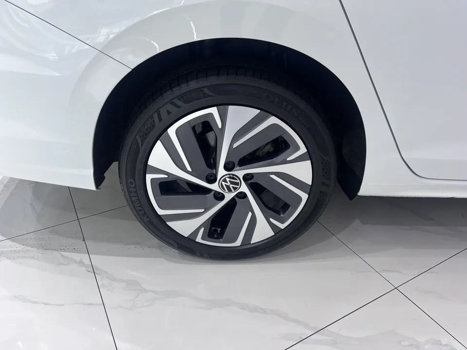 Volkswagen Bora Bora 2023 200TSI DSG Joy Travel PRO Edition 2023 — thumbnail 3