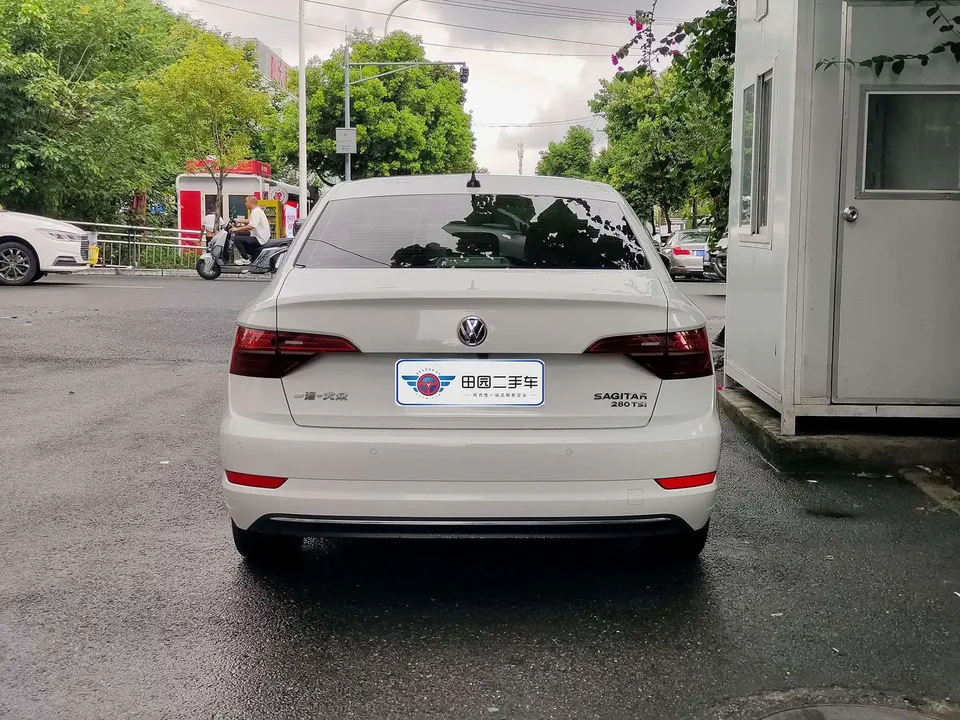 Volkswagen Sagitar Sagitar 2021 280TSI DSG Comfort Smart Edition 2022 — thumbnail 2