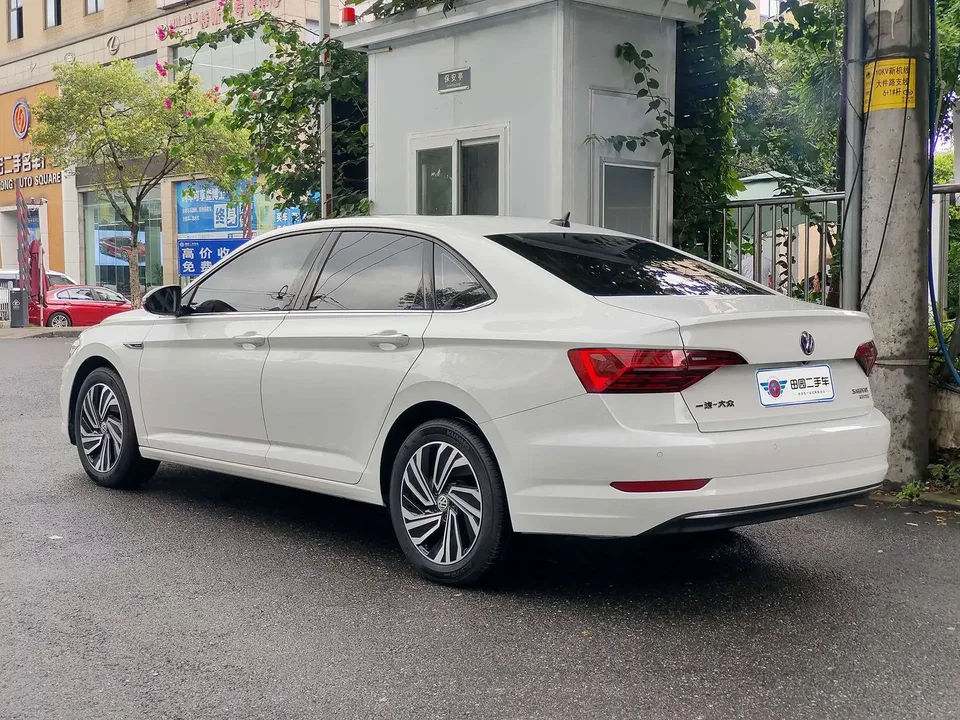 Volkswagen Sagitar Sagitar 2021 280TSI DSG Comfort Smart Edition 2022 — thumbnail 4