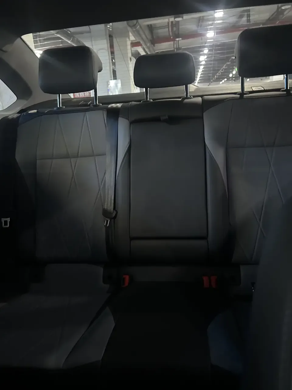 Volkswagen Lavida Lavida 2024 1.5L Automatic Starry Sky 5 Million Edition 2024 — thumbnail 2