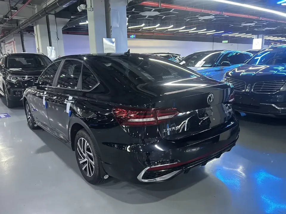 Volkswagen Lavida Lavida 2024 1.5L Automatic Starry Sky 5 Million Edition 2024 — thumbnail 3