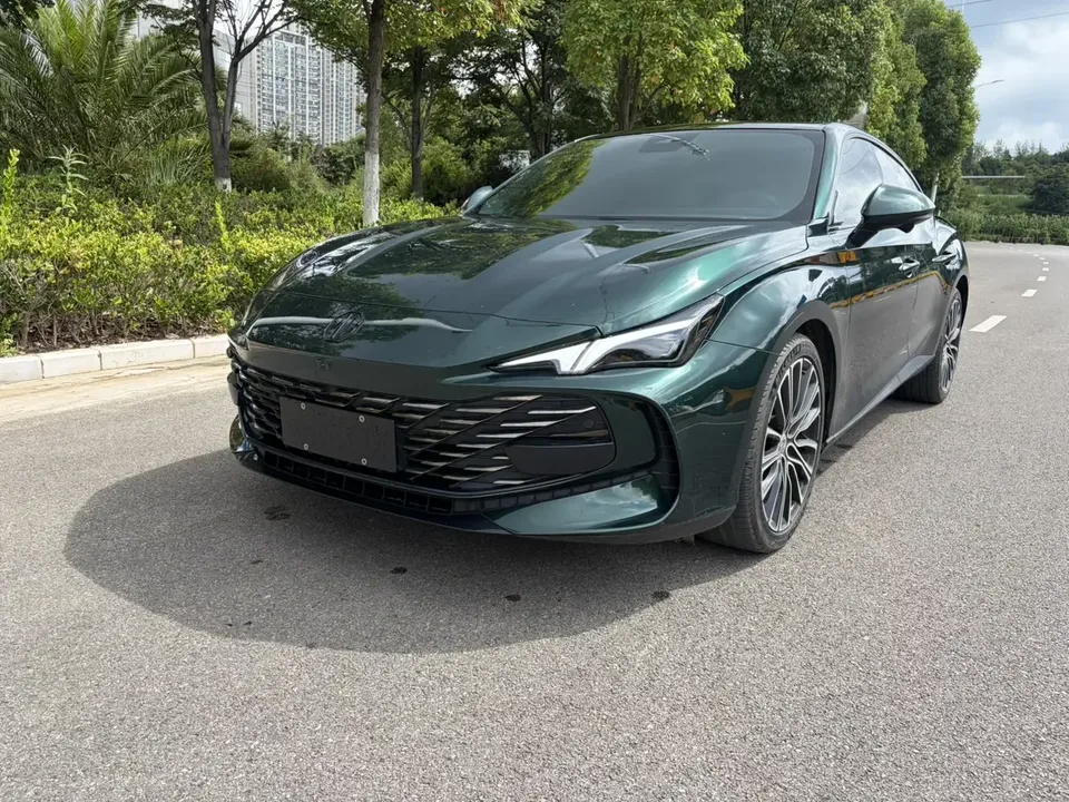 MG 7 MG7 2023 1.5T DCT Comfort Edition 2024 — photo 1, buy with delivery to Moscow