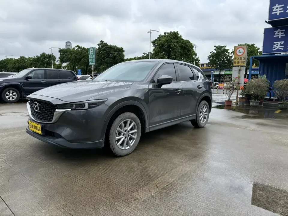 Mazda CX-5 Mazda CX-5 2024 2.0L Automatic 2WD Comfort 2024 — photo 1, buy with delivery to Moscow