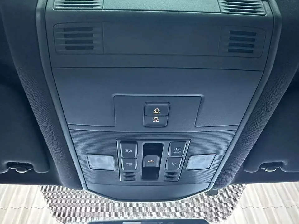 Volkswagen T-Roc TANG 2022 280TSI DSG 2WD R-Line Pro PLUS 2022 — thumbnail 3