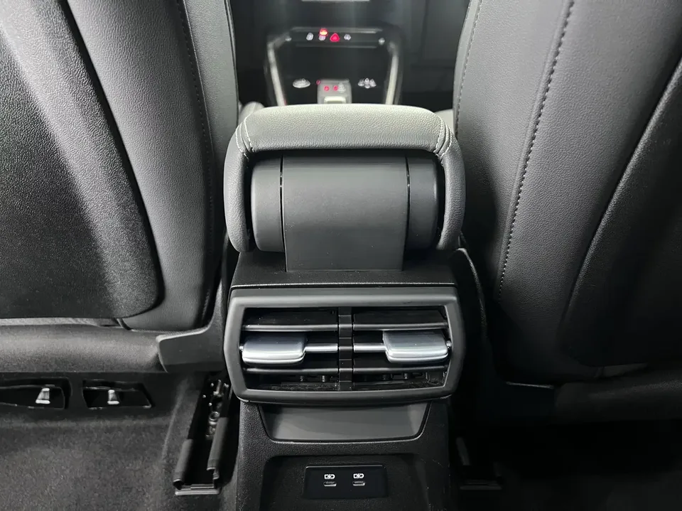 Audi A3 Audi A3 2022 Sportback 35 TFSI Stylish and sporty 2022 — thumbnail 3