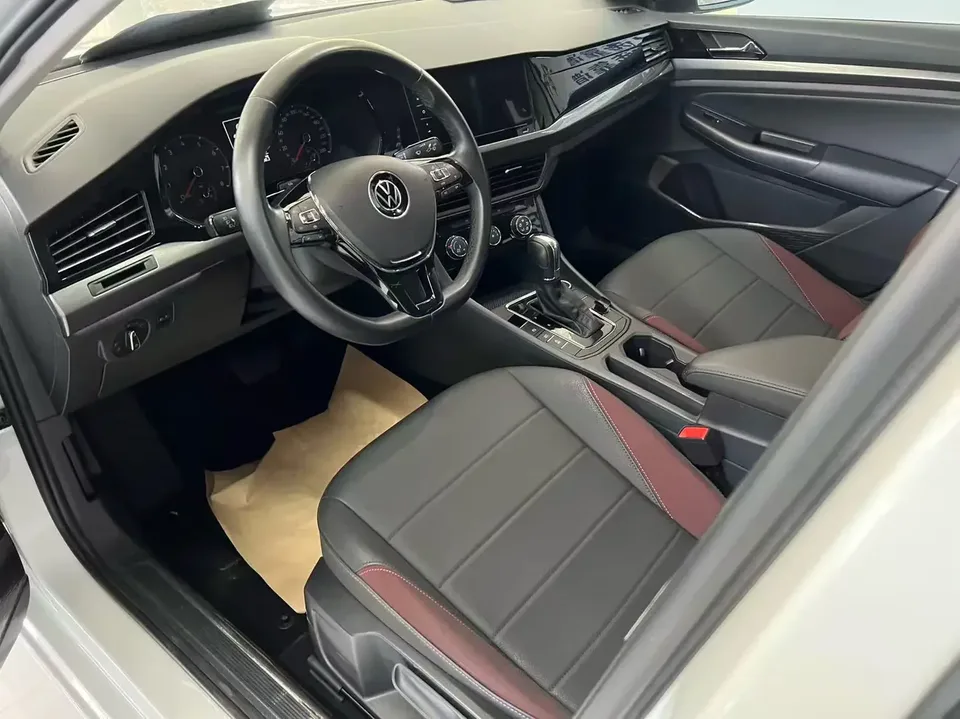 Volkswagen Bora Bora 2021 1.5L Automatic Fashion Smart Edition 2022 — thumbnail 5