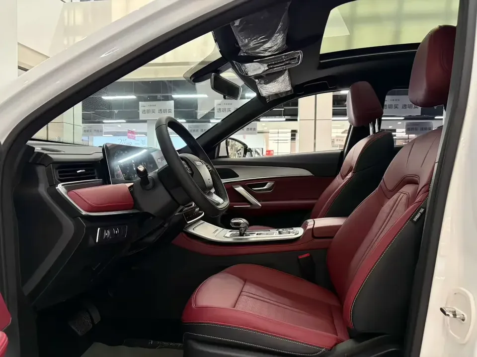 Jetour Jietu X70 PLUS Jietu X70 PLUS 2025 Champion Edition 1.5T DCT Champion PRO 7 Seaters 2025 — thumbnail 5