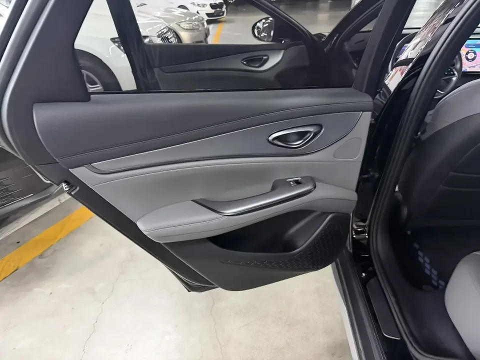 BYD Seal 07DM Seal 07DM 2024 DM-i 70KM Elite 2024 — thumbnail 3