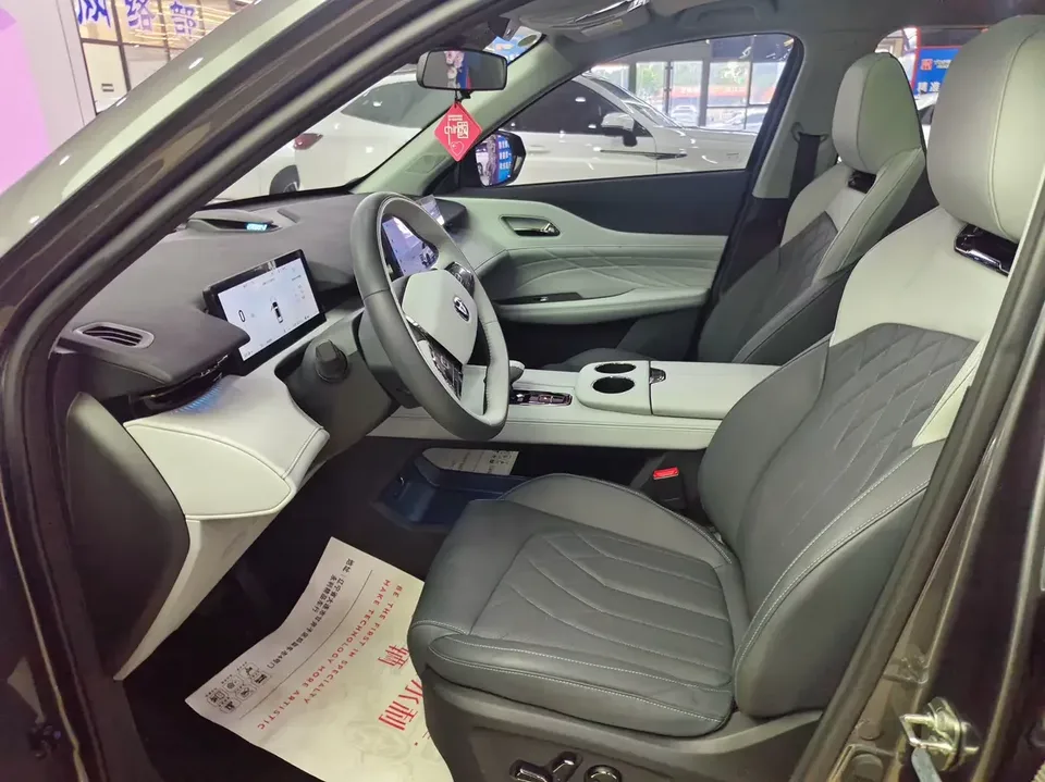 Changan UNI-Z PHEV Changan UNI-Z PHEV 2024 Blue Whale iDD 125KM Excellence 2024 — миниатюра 5