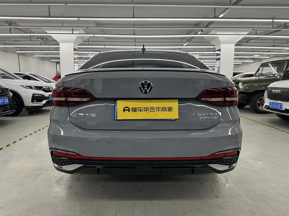 Volkswagen Lavida Lavida 2023 280TSI DSG Starry Sky Edition 2023 — thumbnail 2
