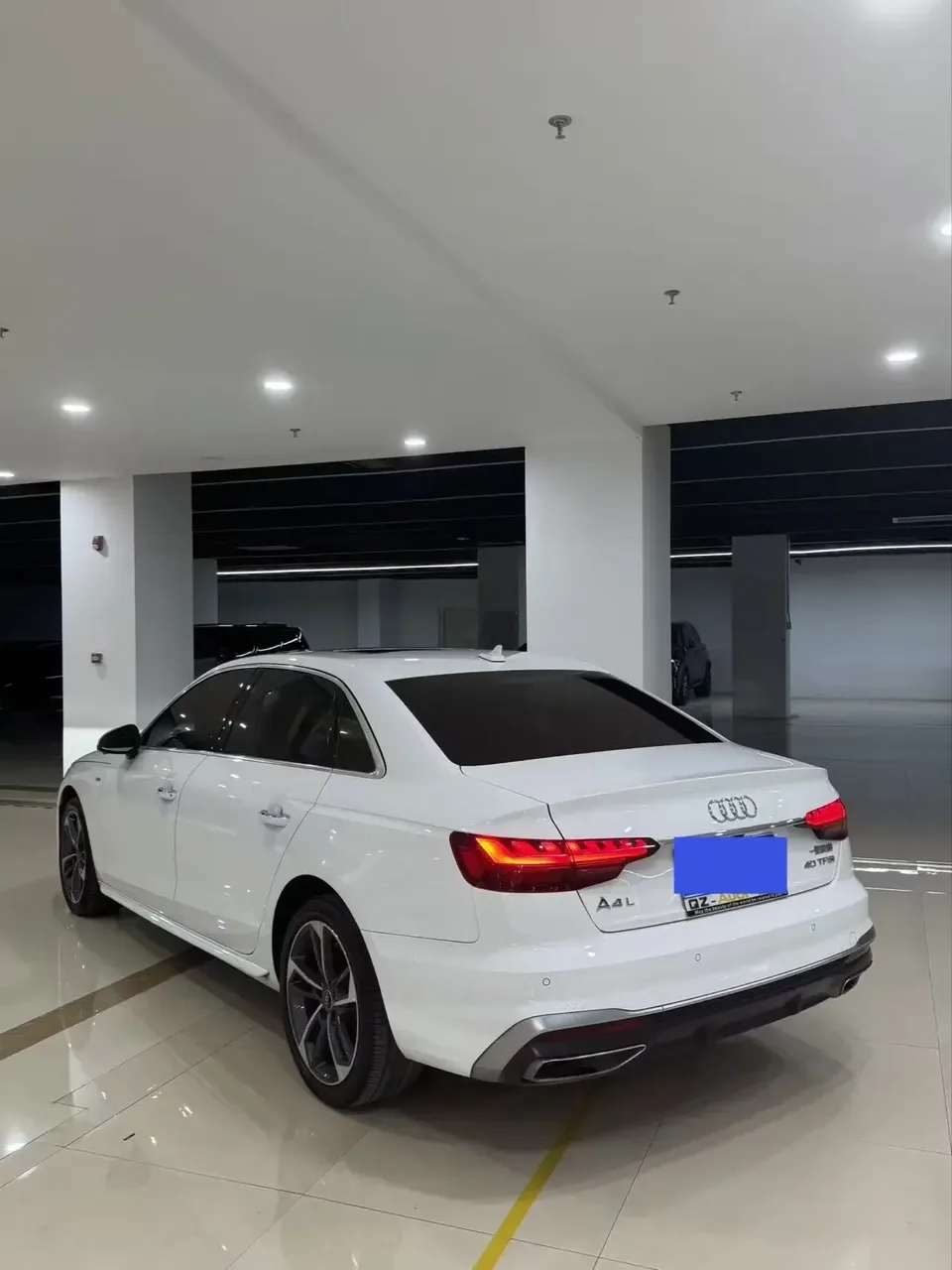 Audi a4 l Audi A4L 2022 35 TFSI Stylish Dynamic 2022 — thumbnail 4