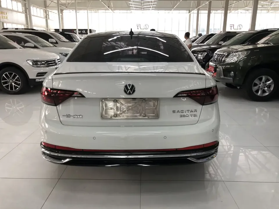 Volkswagen Sagitar Sagitar 2023 280TSI DSG Beyond Edition 2022 — thumbnail 2