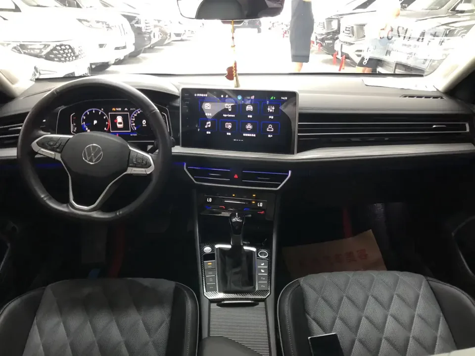 Volkswagen Sagitar Sagitar 2023 280TSI DSG Beyond Edition 2022 — thumbnail 4
