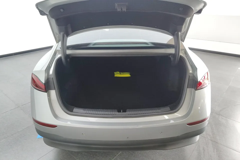 Roewe D7 DMH Roewe D7 DMH 2023 125 Ultimate 2023 — thumbnail 5