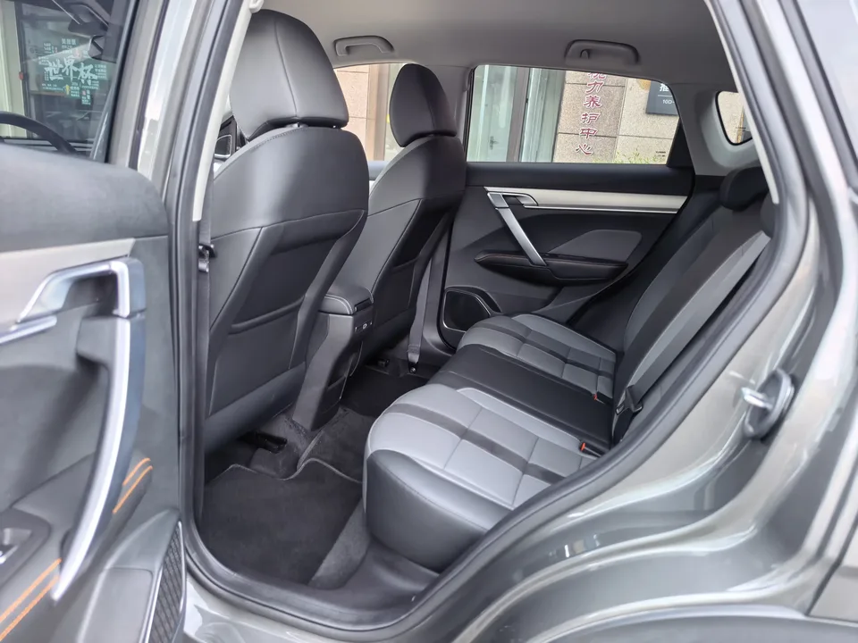 Geely Coolray SX11 Binyue 2023 1.5T DCT Platinum Edition 2024 — thumbnail 5