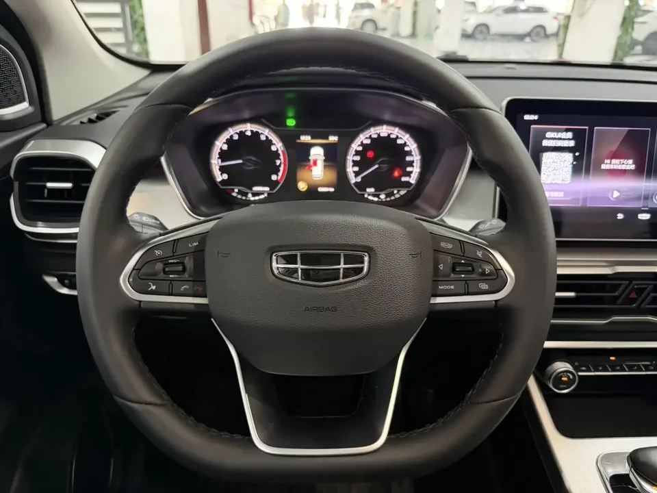 Geely Coolray SX11 Binyue 2021 240T DCT Diamond Edition 2022 — thumbnail 4